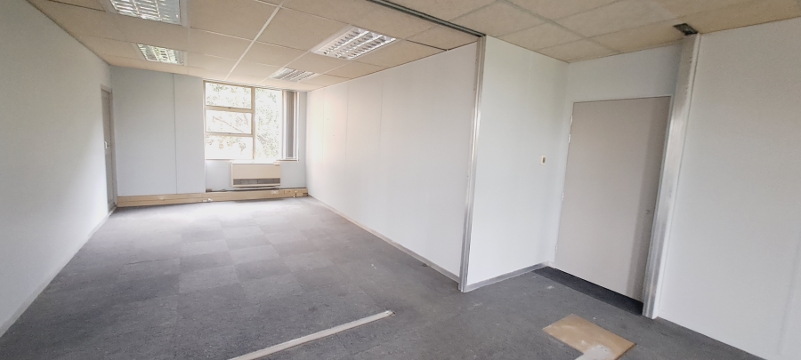 To Let commercial Property for Rent in Oakdale Western Cape